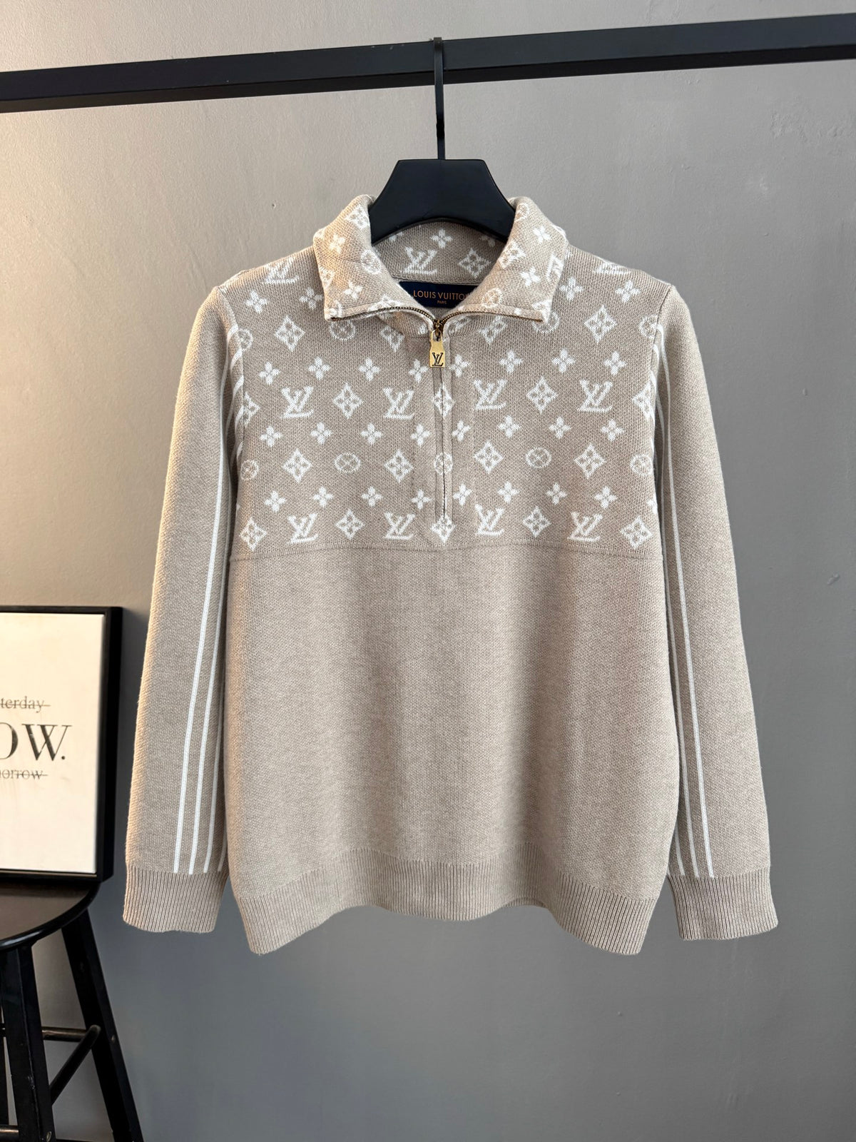 Classic Fashion Sweater-10003