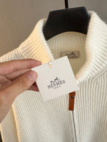 Classic Fashion Sweater-10004