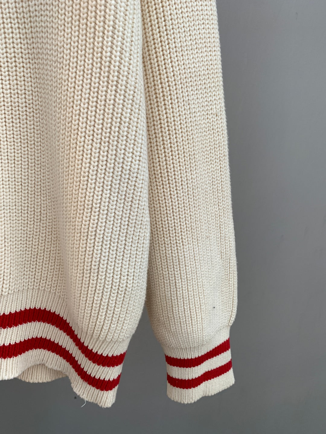 Classic Fashion Sweater-10009