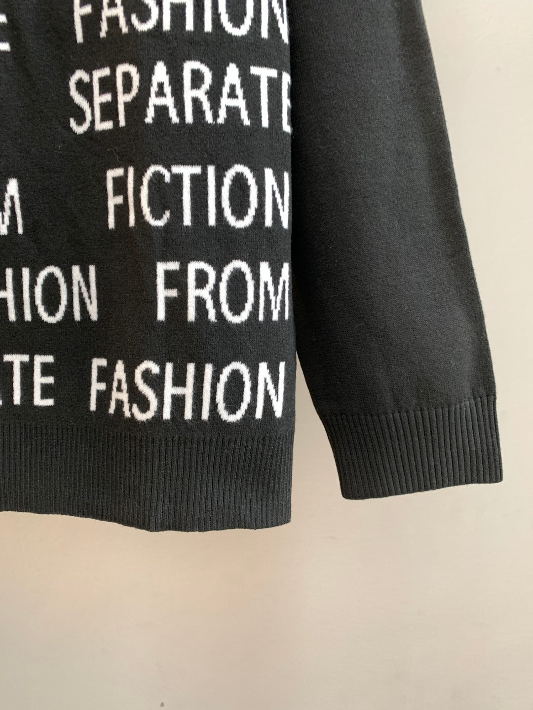 Classic Fashion Sweater-10013