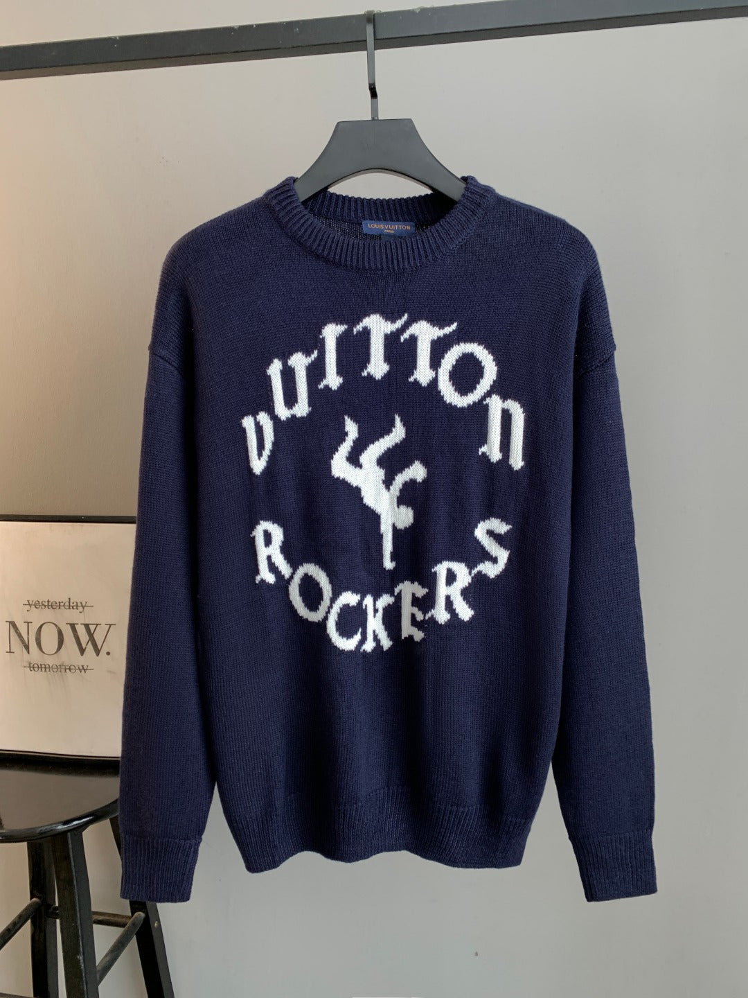 Classic Fashion Sweater-10021