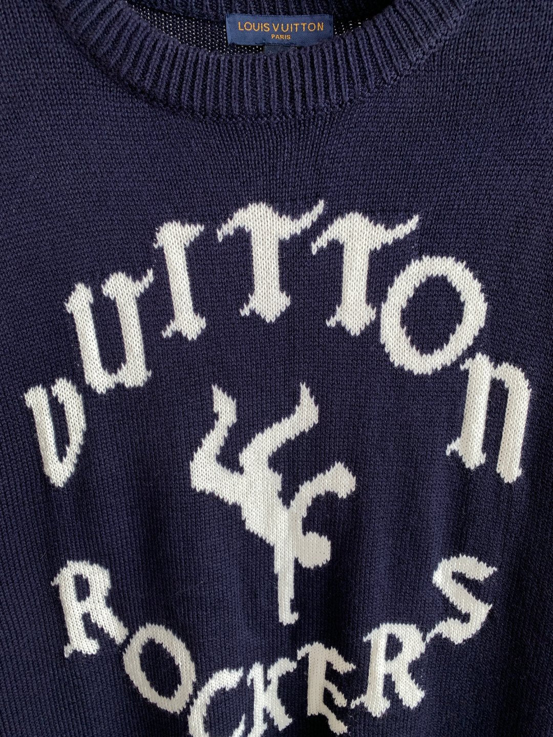 Classic Fashion Sweater-10021
