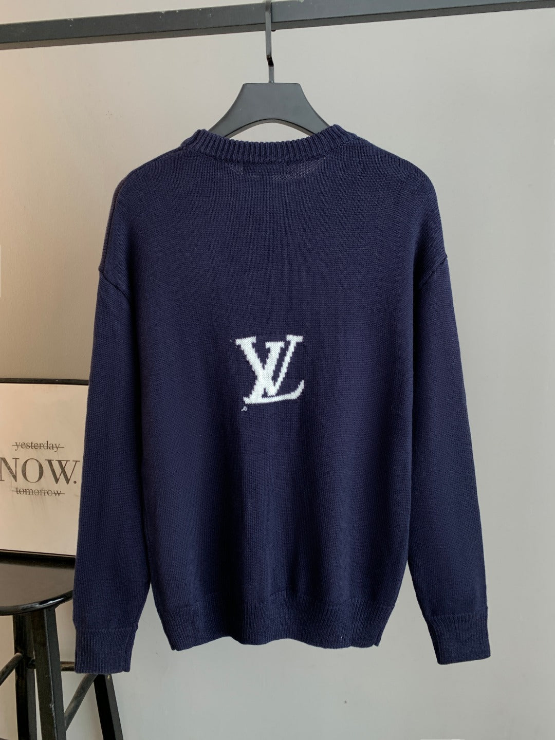 Classic Fashion Sweater-10021