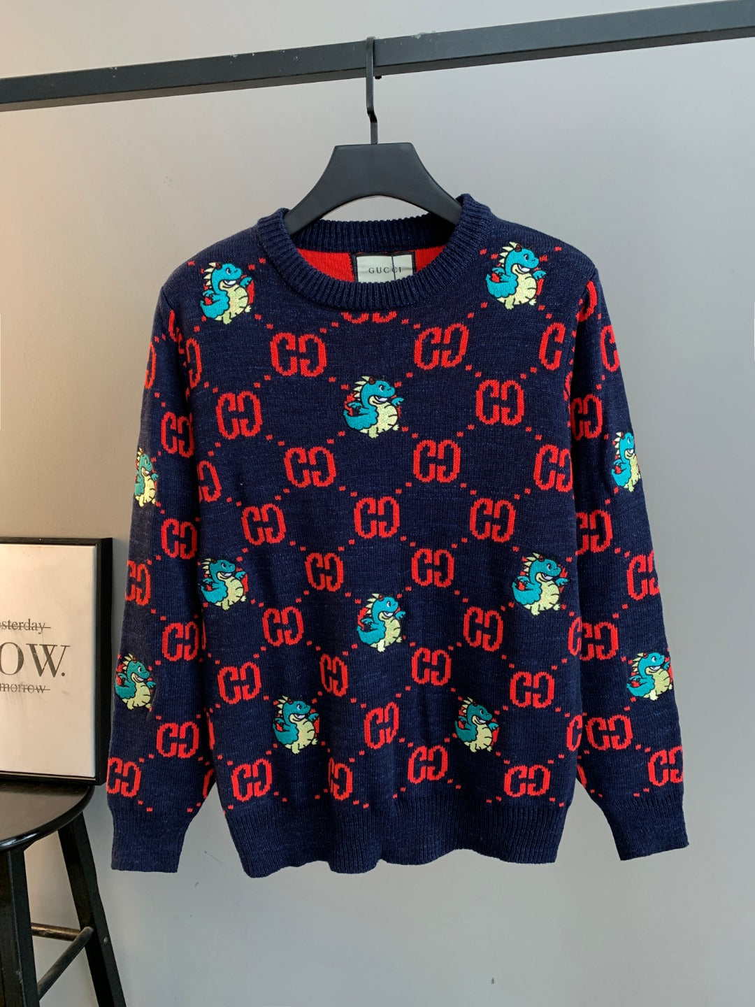 Classic Fashion Sweater-10023