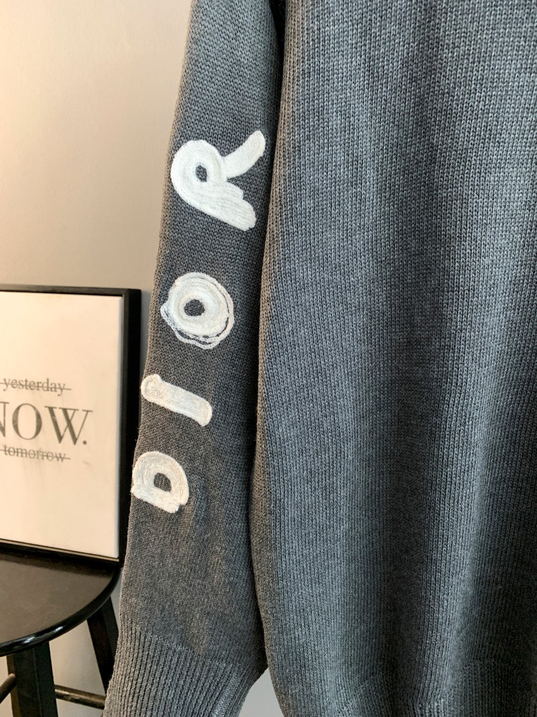 Classic Fashion Sweater-10034