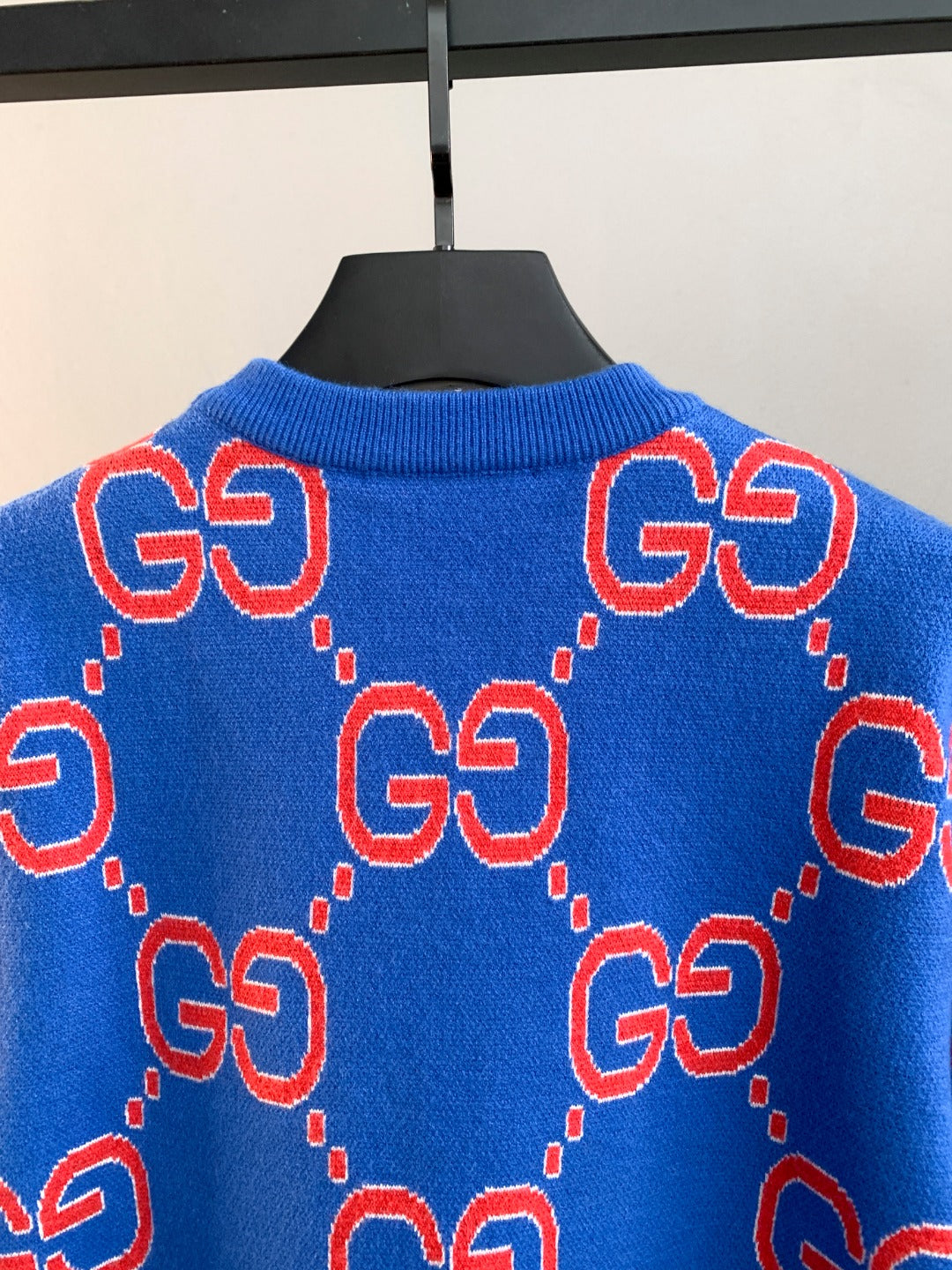 Classic Fashion Sweater-10035
