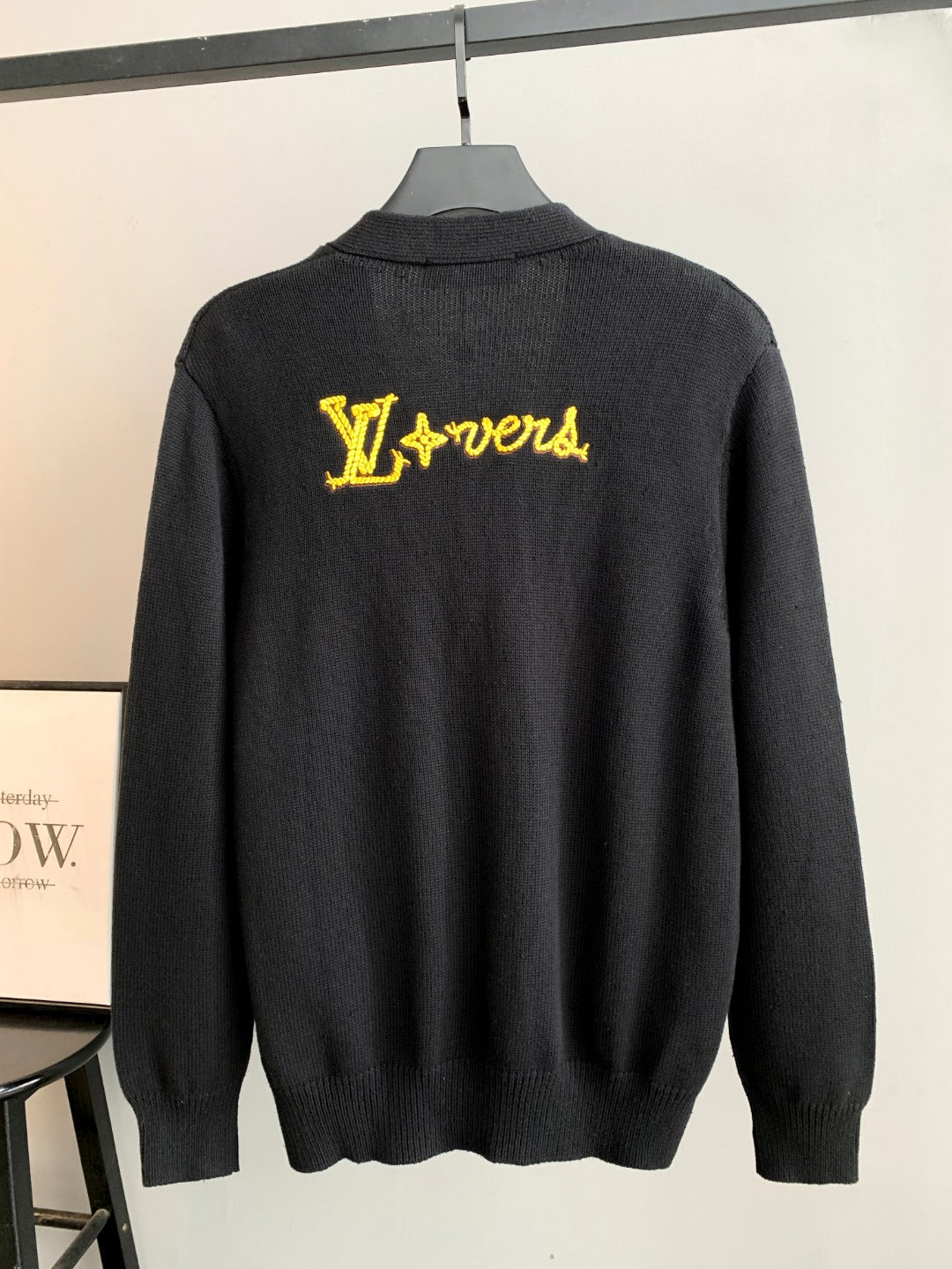 Classic Fashion Sweater-10043
