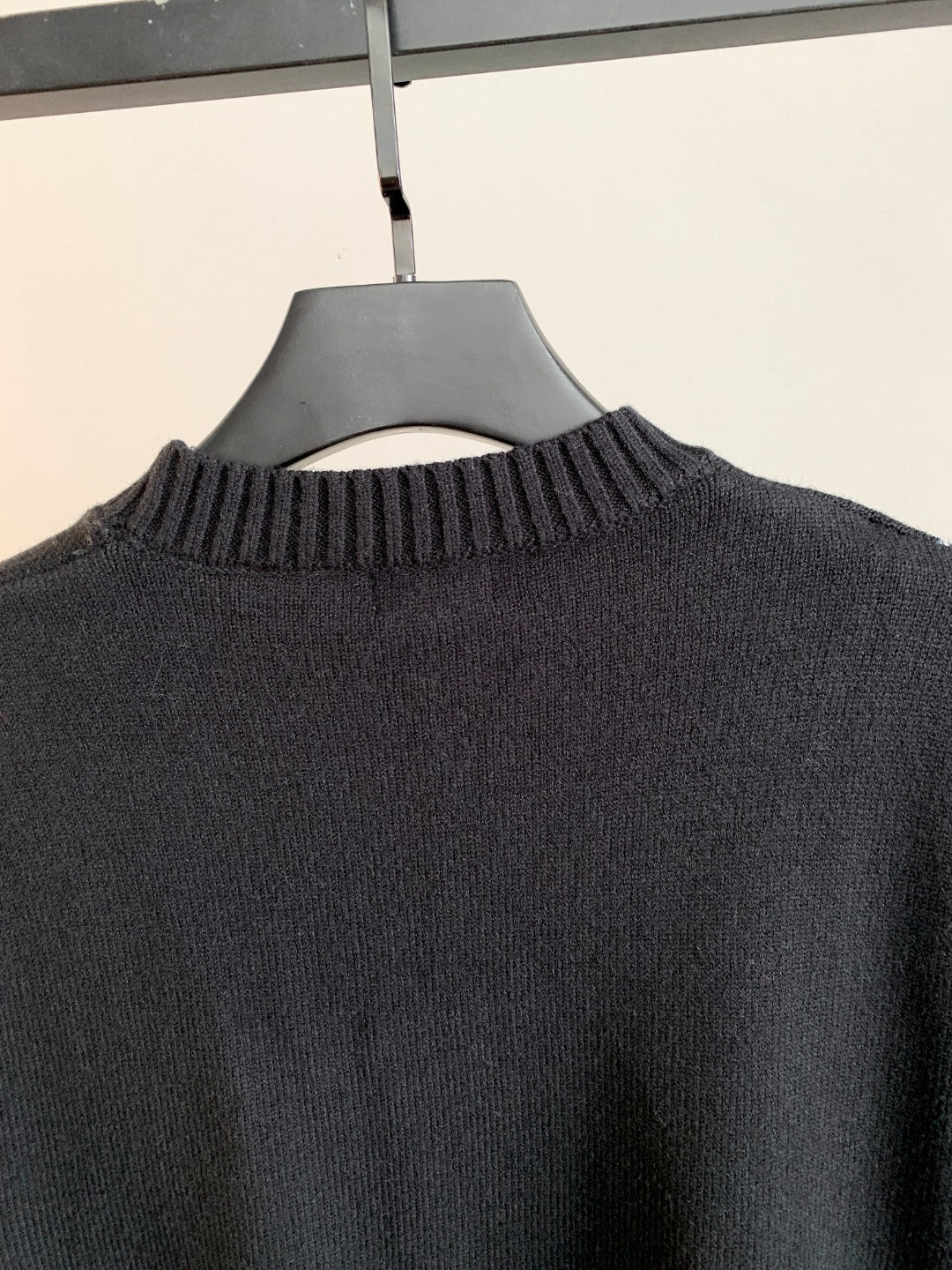 Classic Fashion Sweater-10049