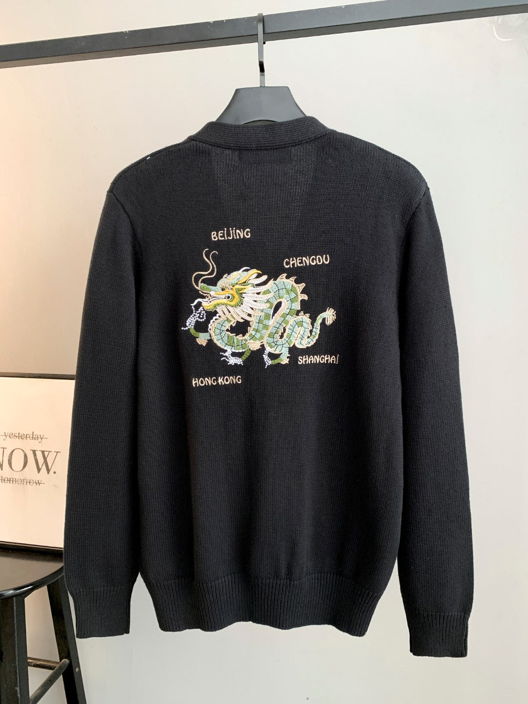 Classic Fashion Sweater-10051