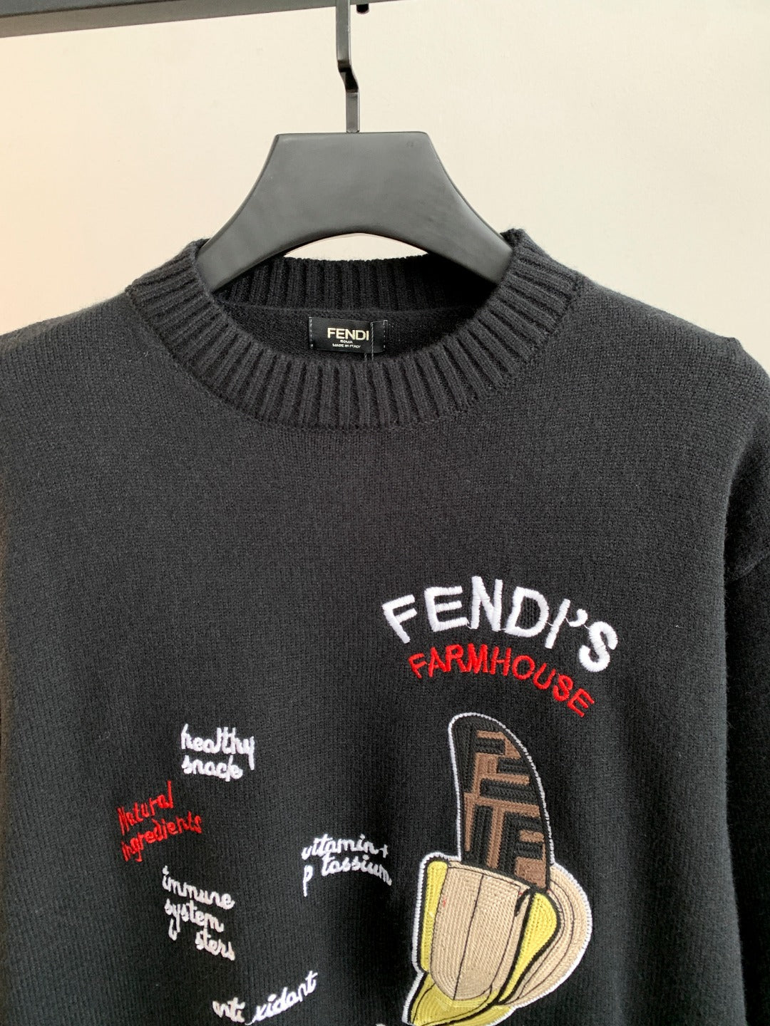 Classic Fashion Sweater-10052