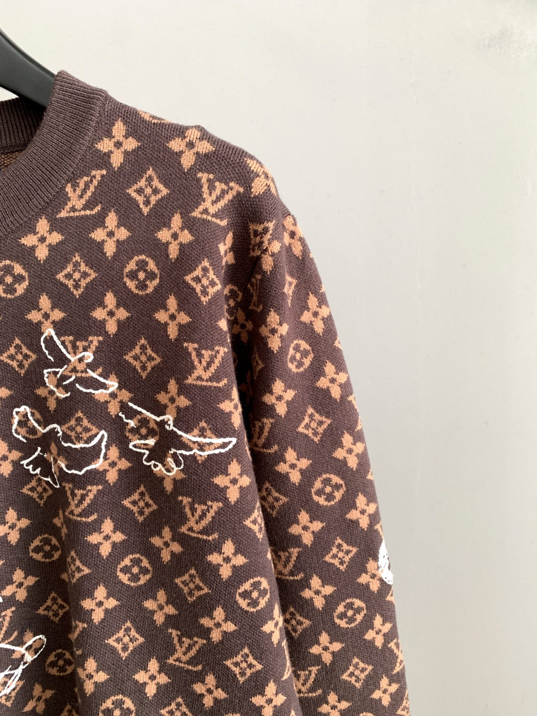 Classic Fashion Sweater-10053