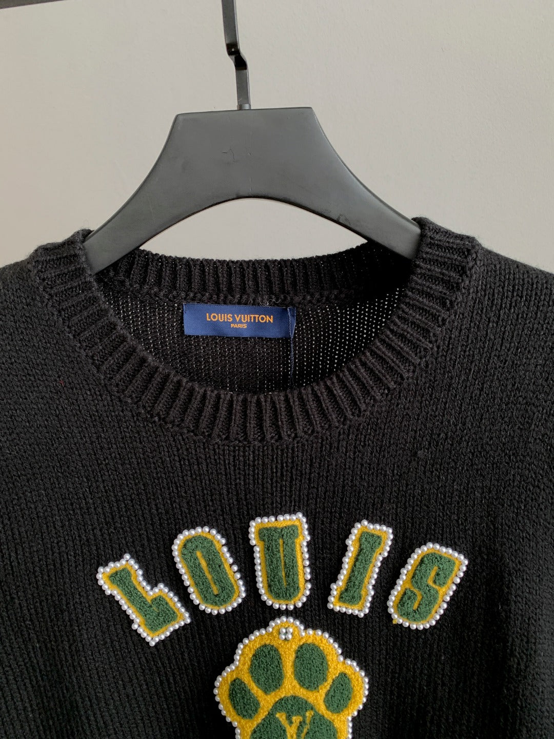 Classic Fashion Sweater-10054