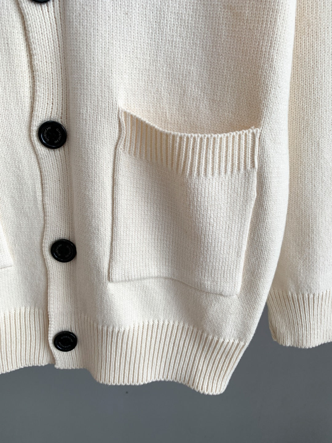 Classic Fashion Sweater-10060