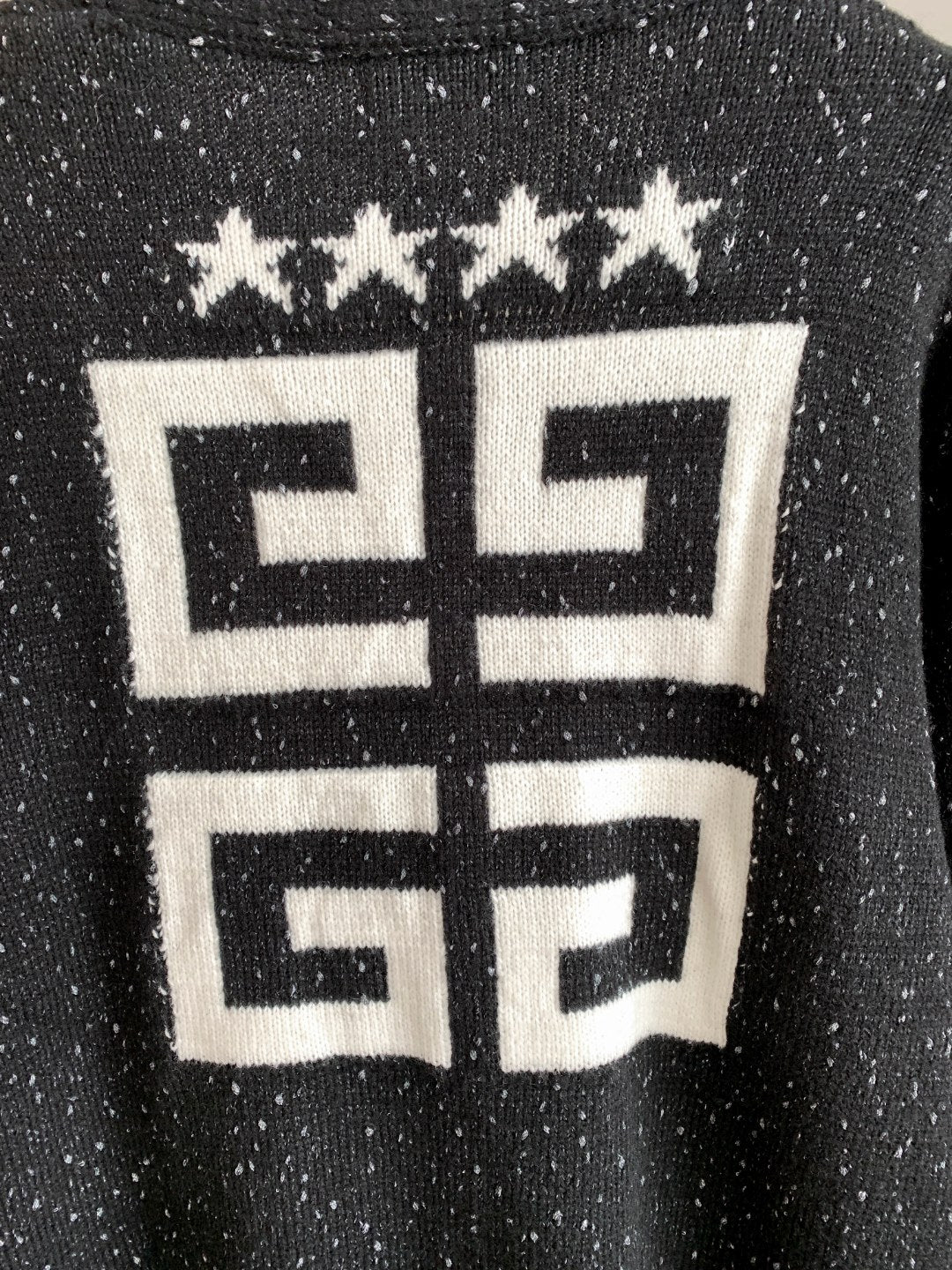 Classic Fashion Sweater-10061