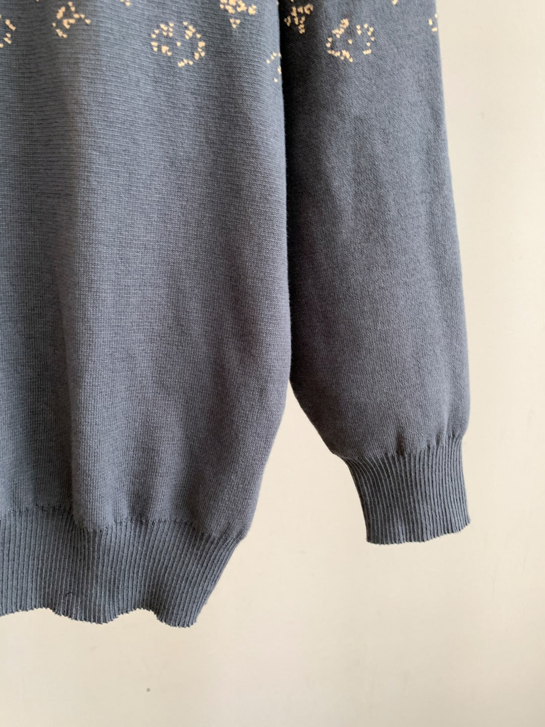 Classic Fashion Sweater-10064