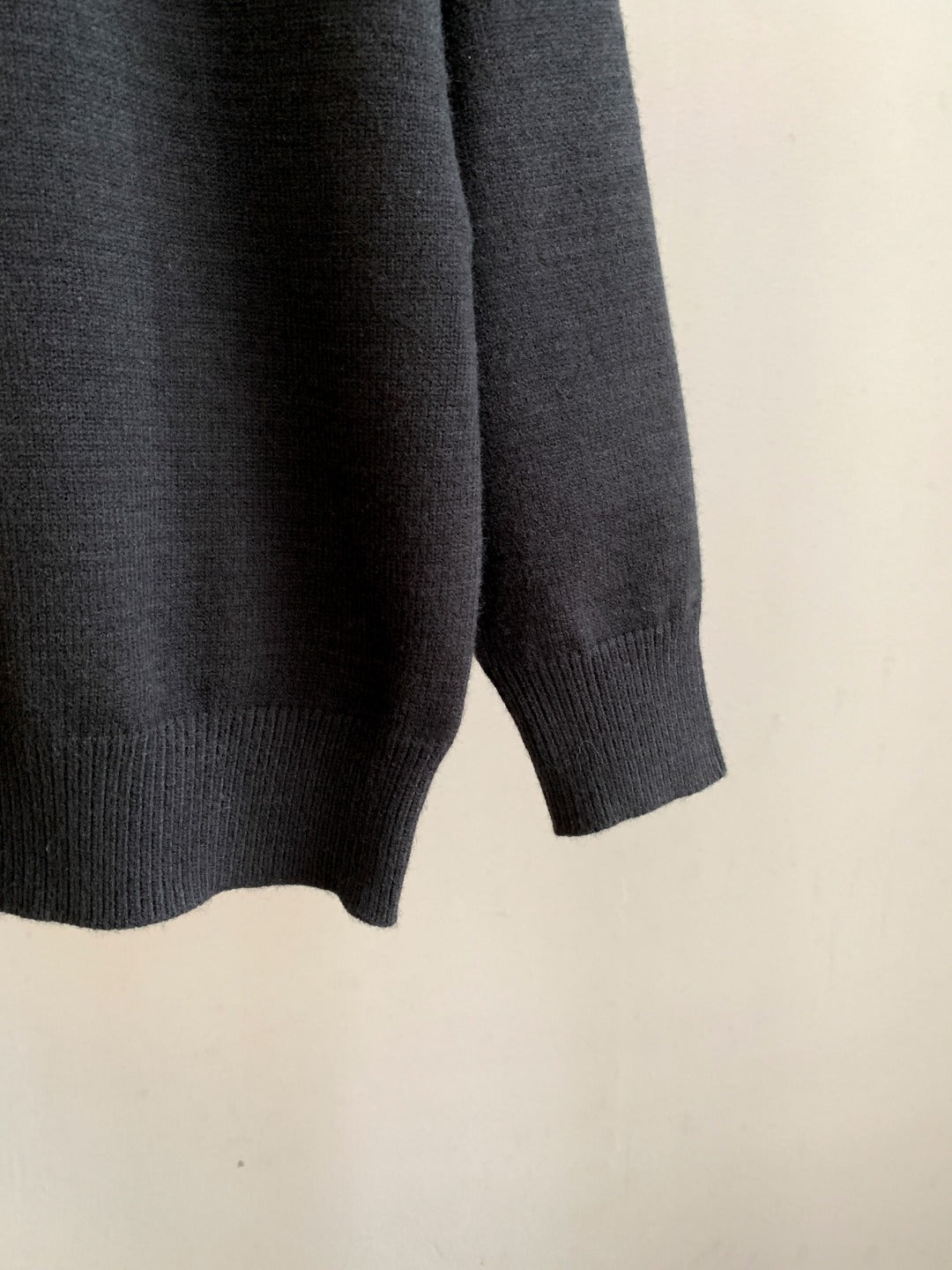 Classic Fashion Sweater-10066