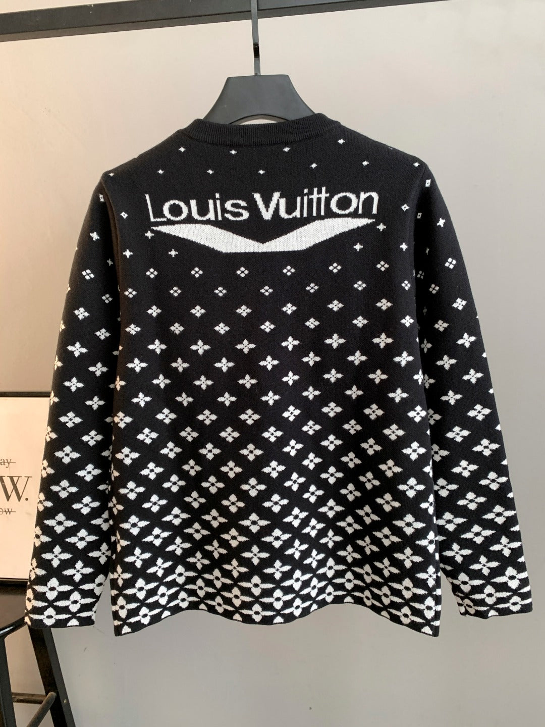Classic Fashion Sweater-10067