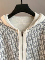 Classic Fashion Sweater-10069