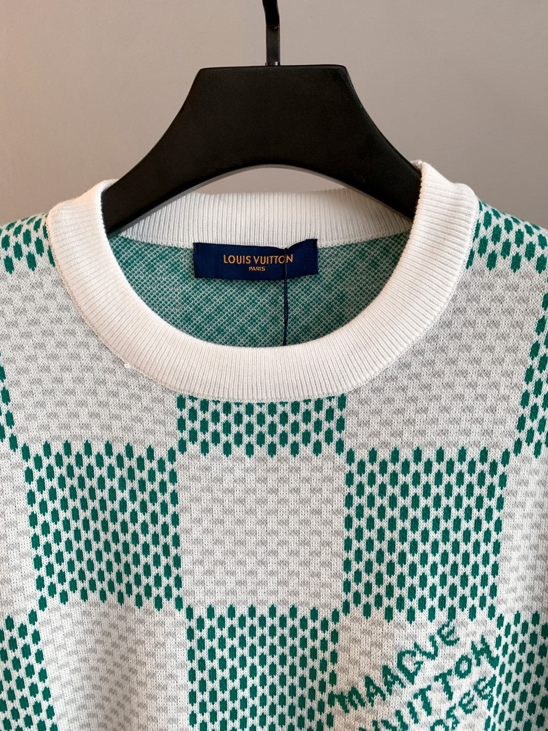 Classic Fashion Sweater-10073