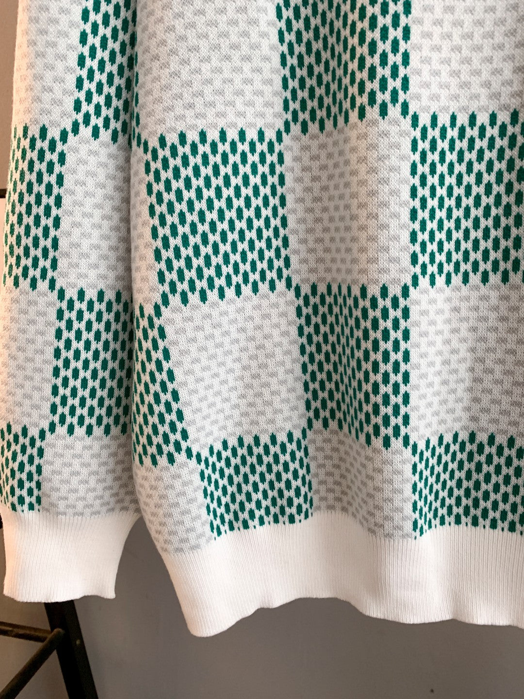 Classic Fashion Sweater-10073
