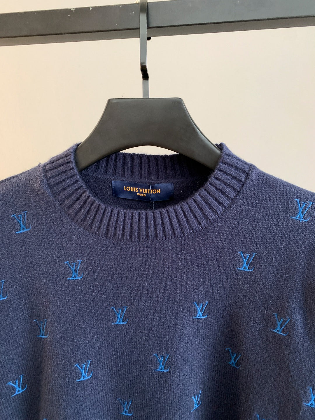Classic Fashion Sweater-10078
