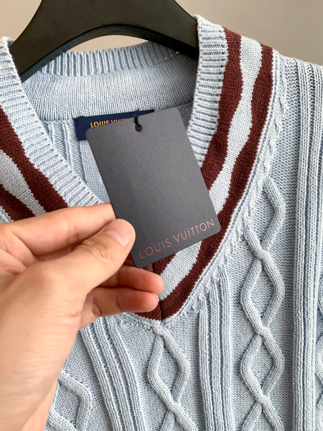 Classic Fashion Sweater-10079