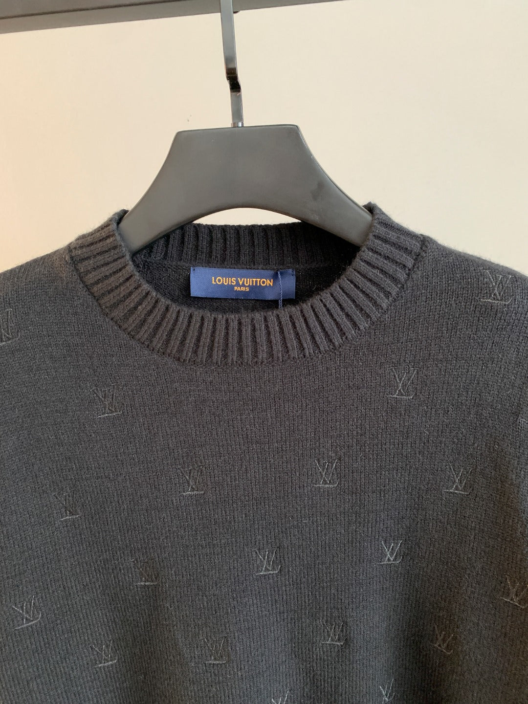 Classic Fashion Sweater-10084