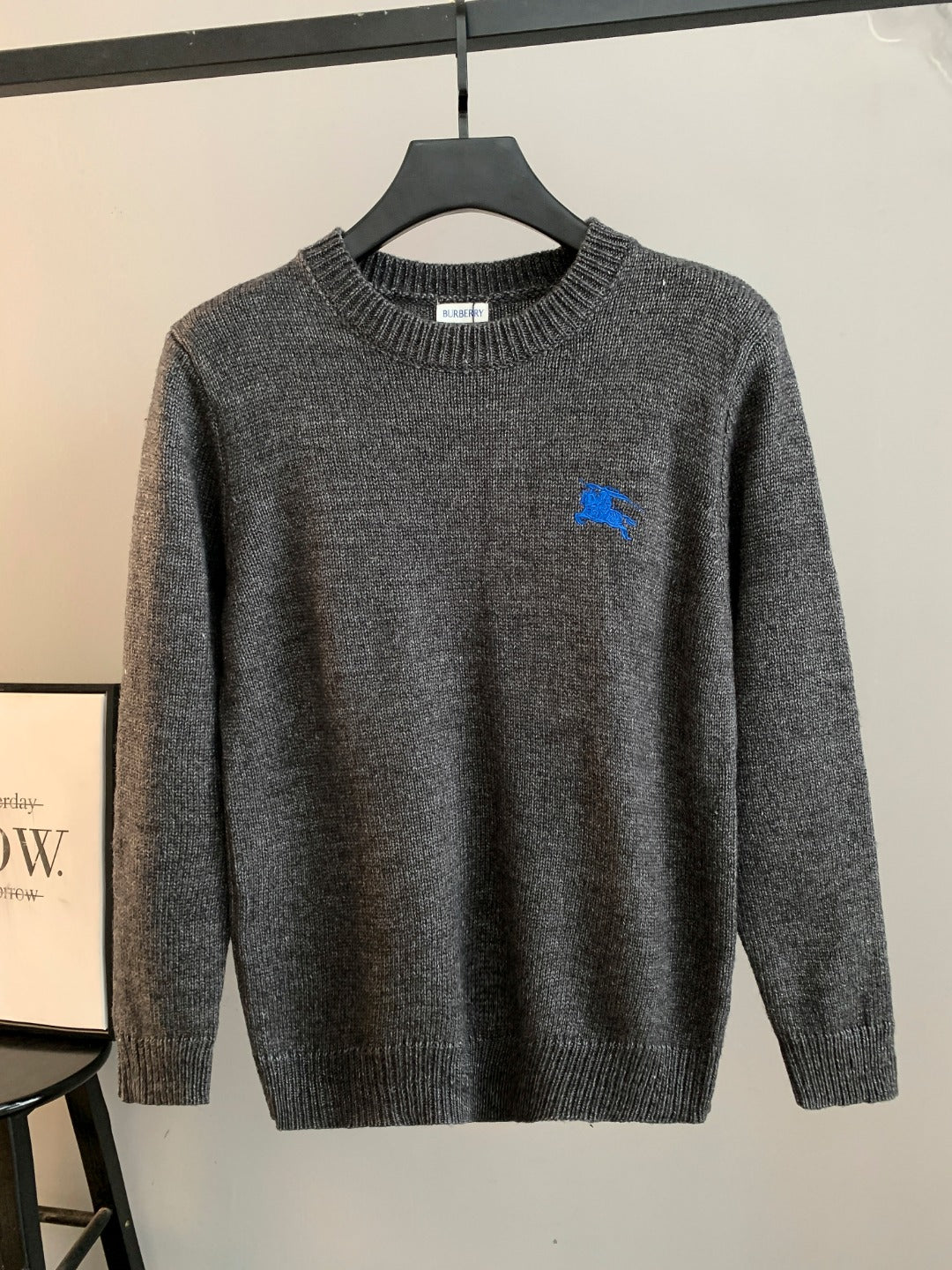 Classic Fashion Sweater-10085