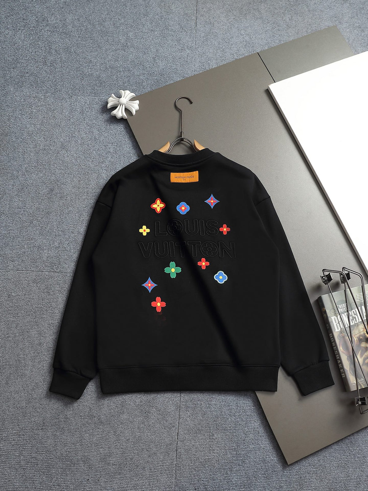 Classic Fit Hoodie-10002