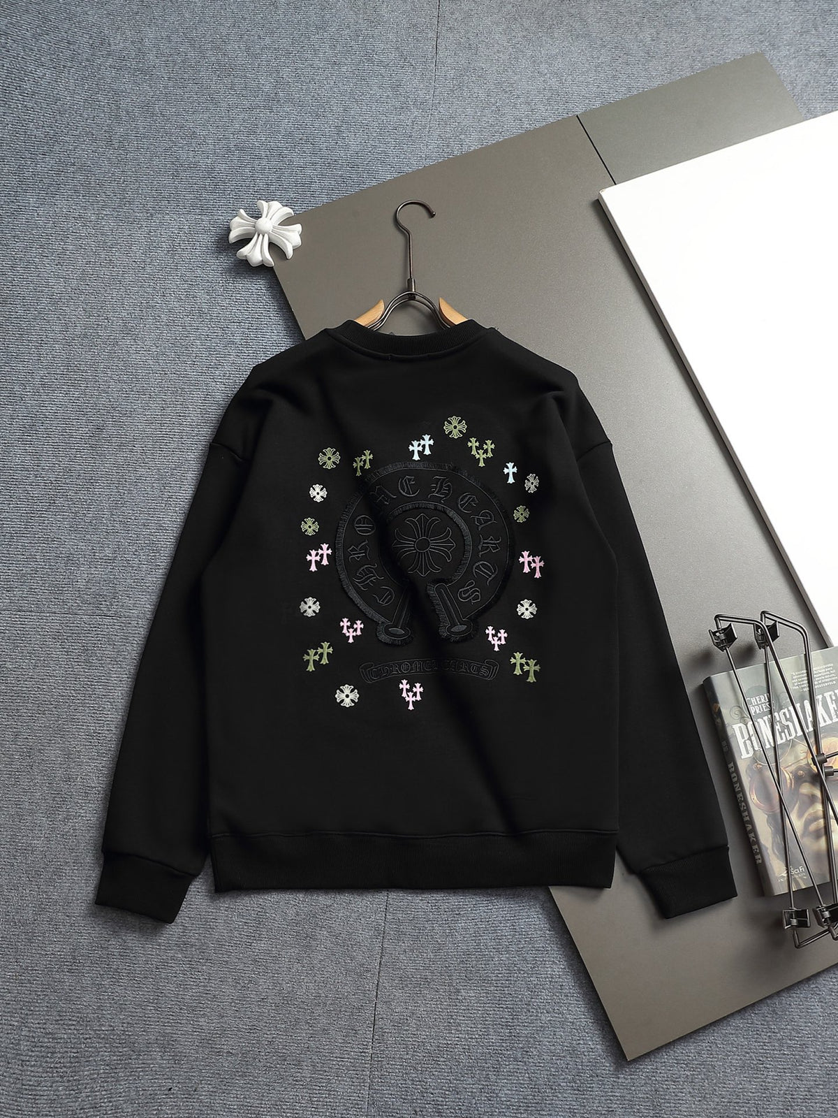 Classic Fit Hoodie-10003
