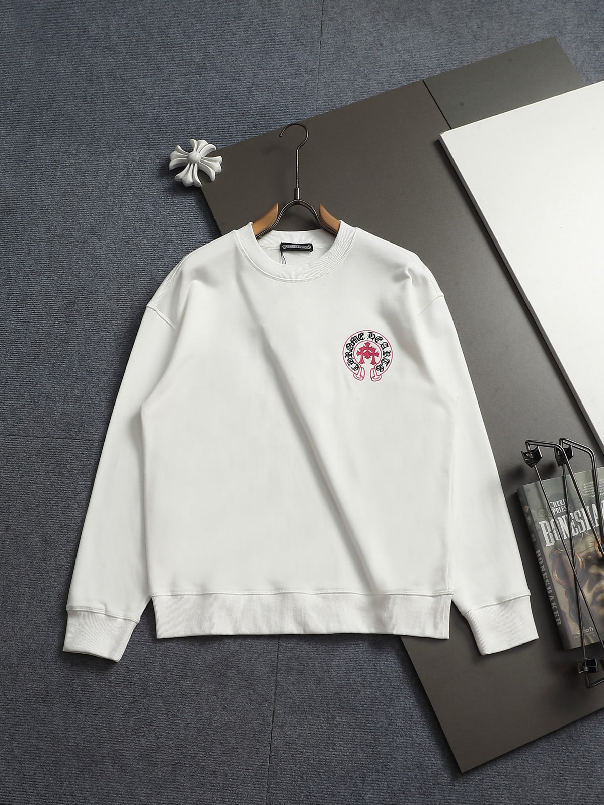 Classic Fit Hoodie-10010