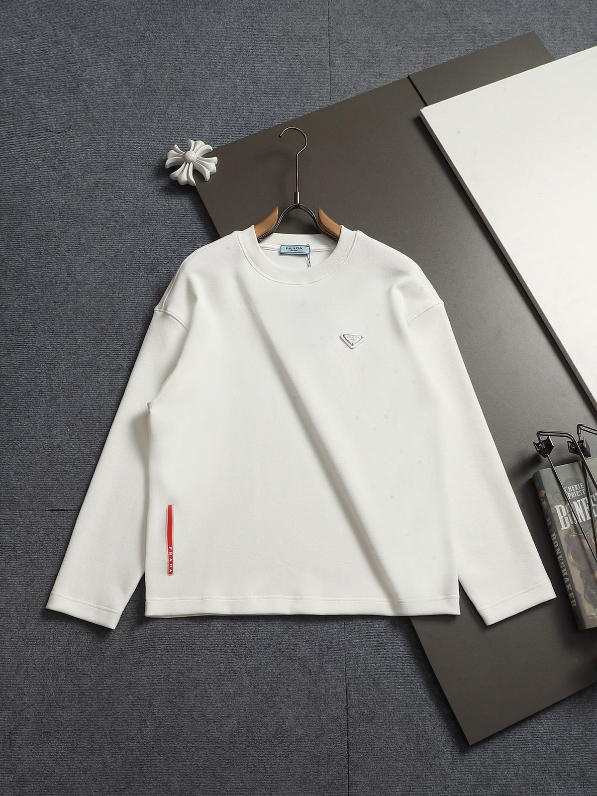 Classic Fit Hoodie-10017