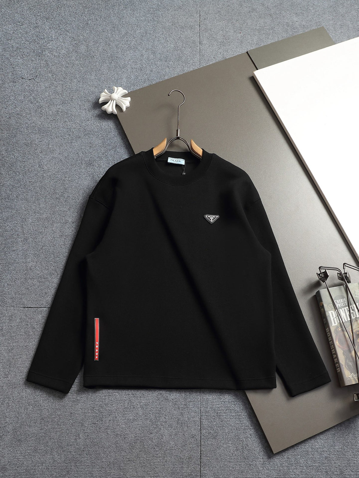 Classic Fit Hoodie-10017