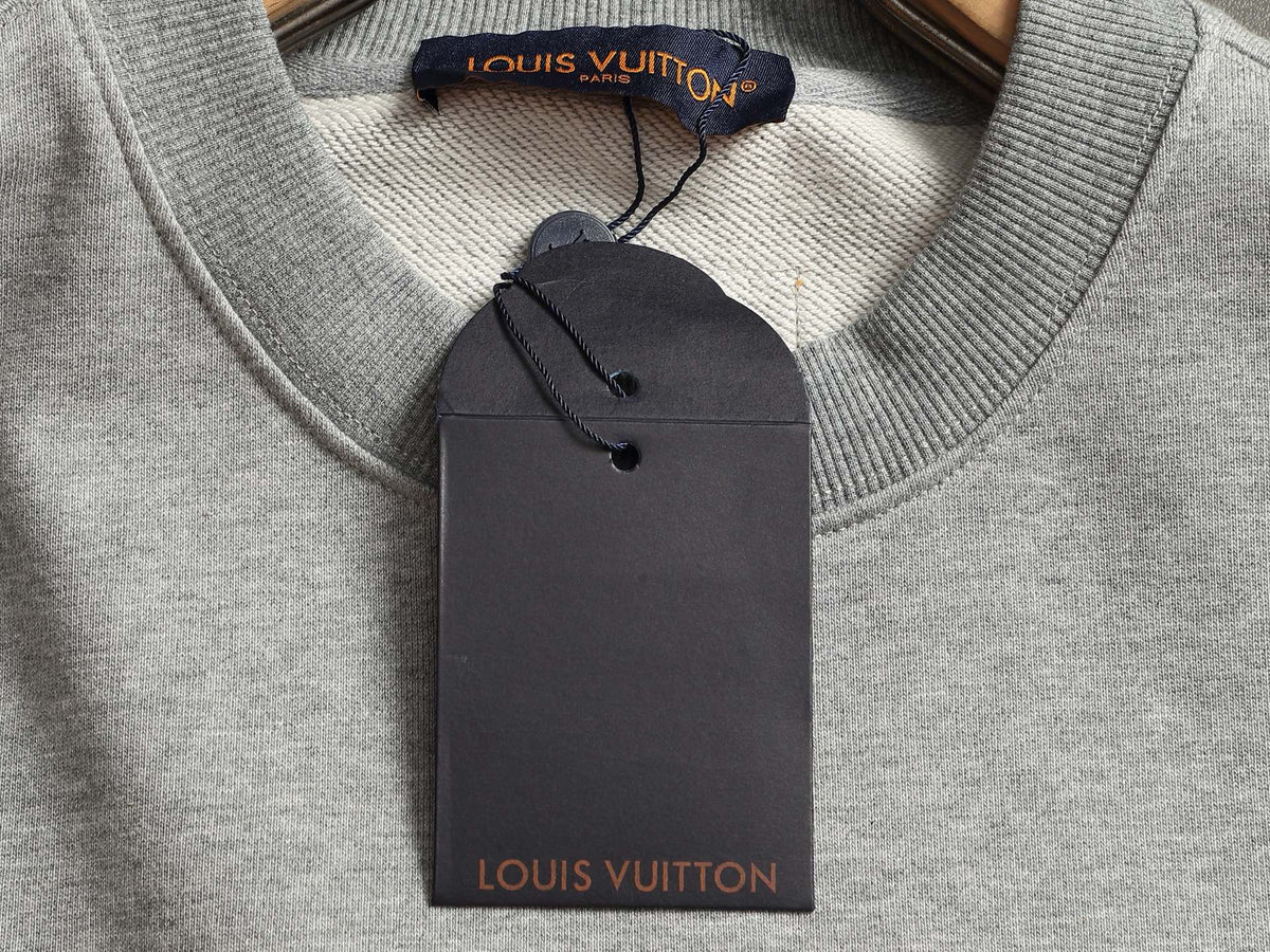 Classic Fit Hoodie-10022