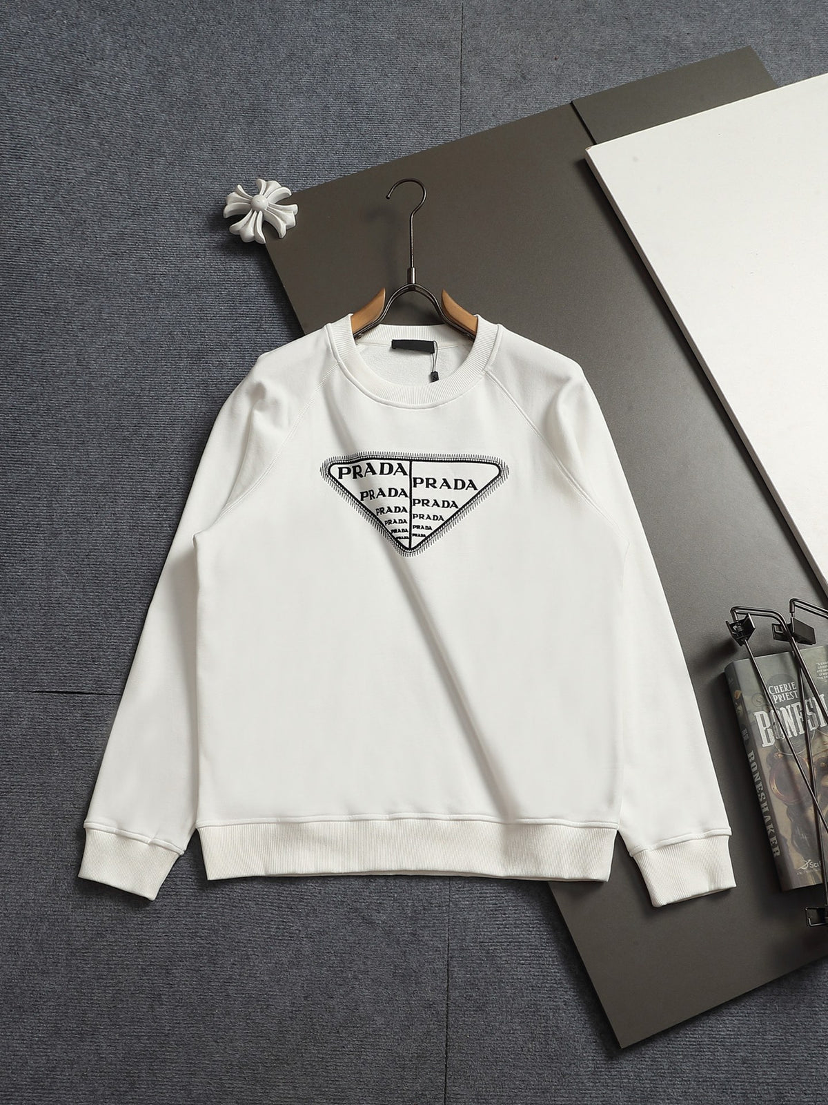 Classic Fit Hoodie-10023