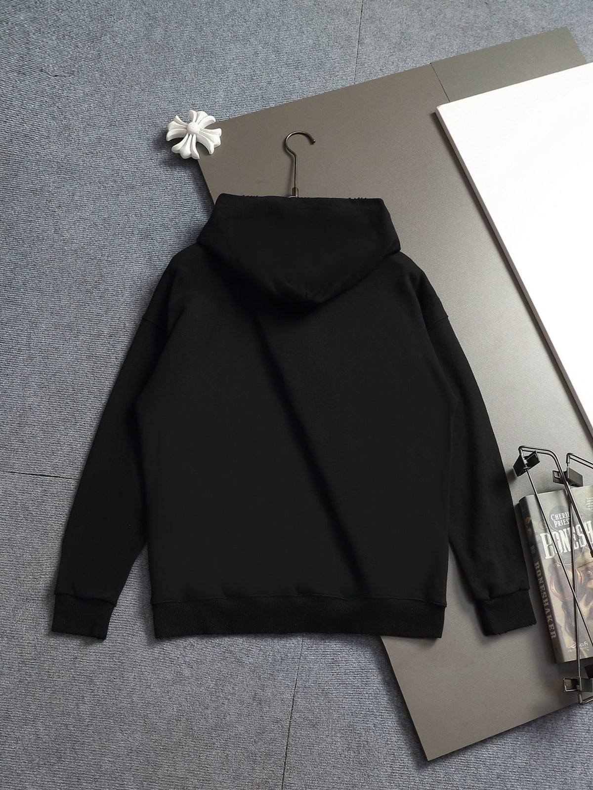 Classic Fit Hoodie-10027