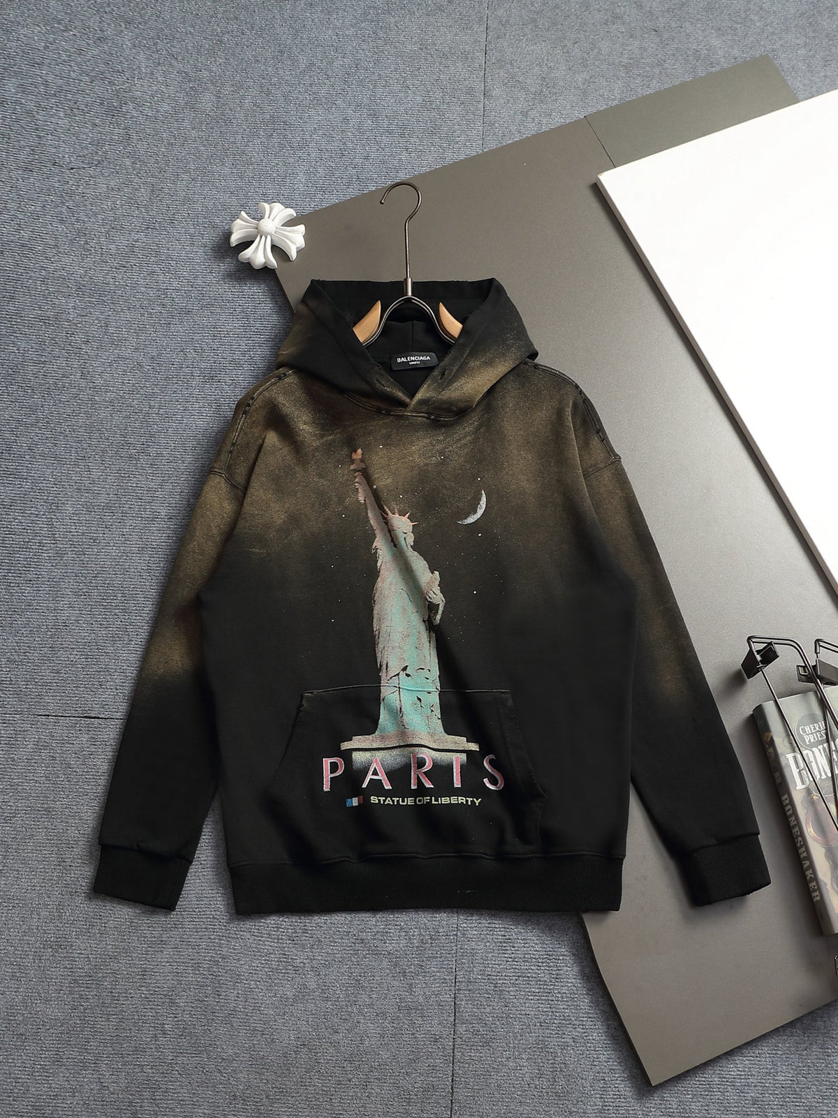 Classic Fit Hoodie-10029