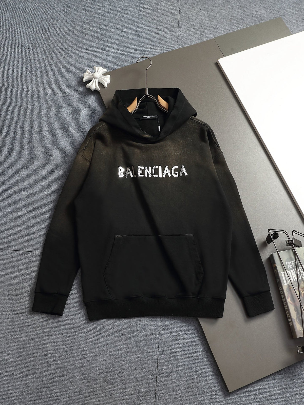 Classic Fit Hoodie-10032