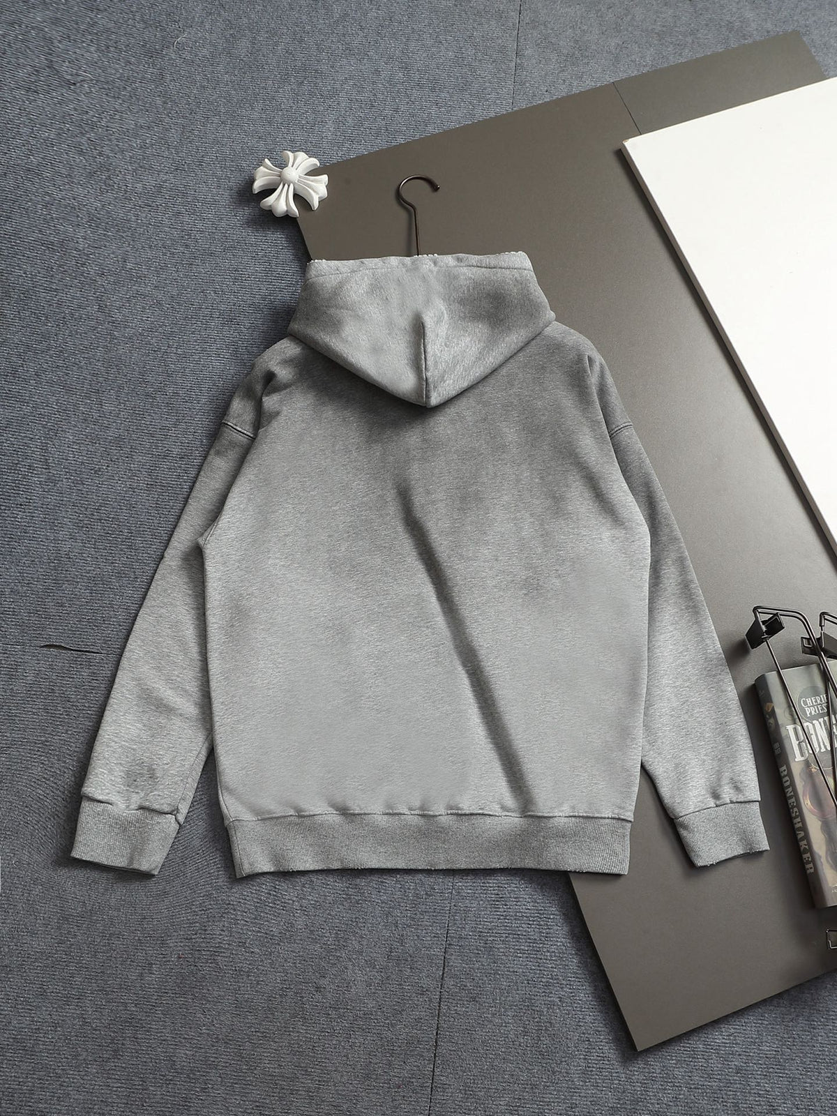 Classic Fit Hoodie-10035