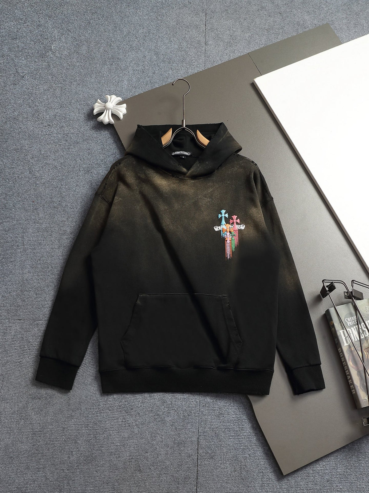 Classic Fit Hoodie-10036