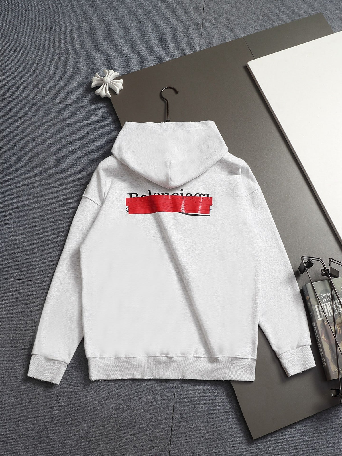 Classic Fit Hoodie-10037