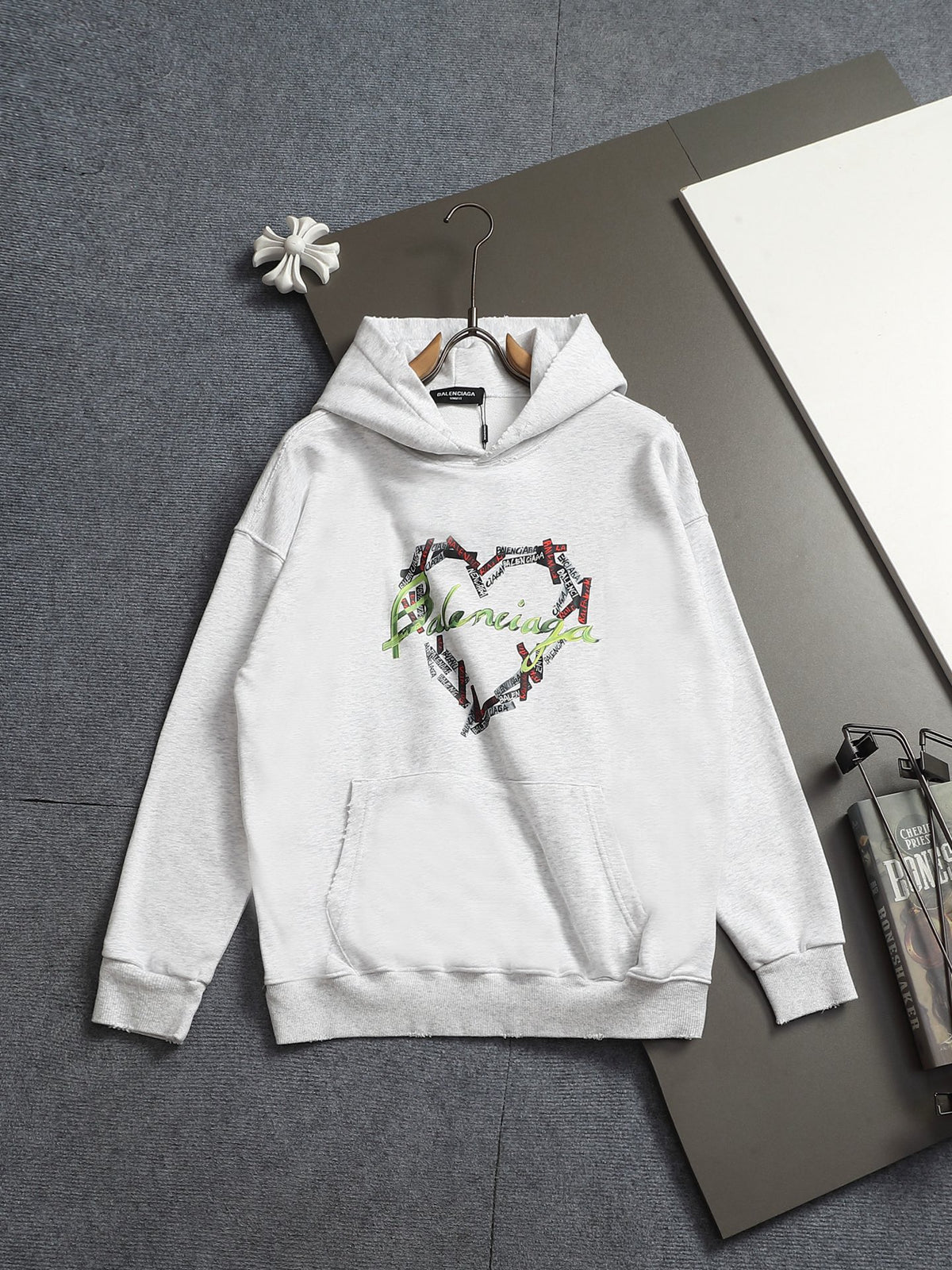 Classic Fit Hoodie-10041