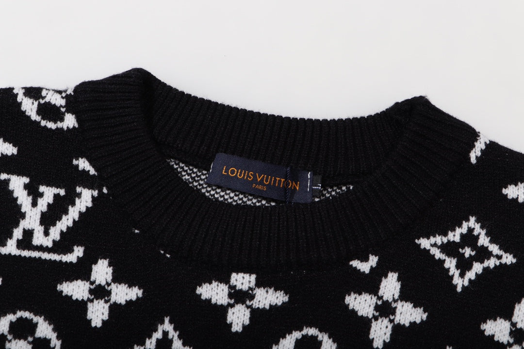Classic Fashion Sweater-10196