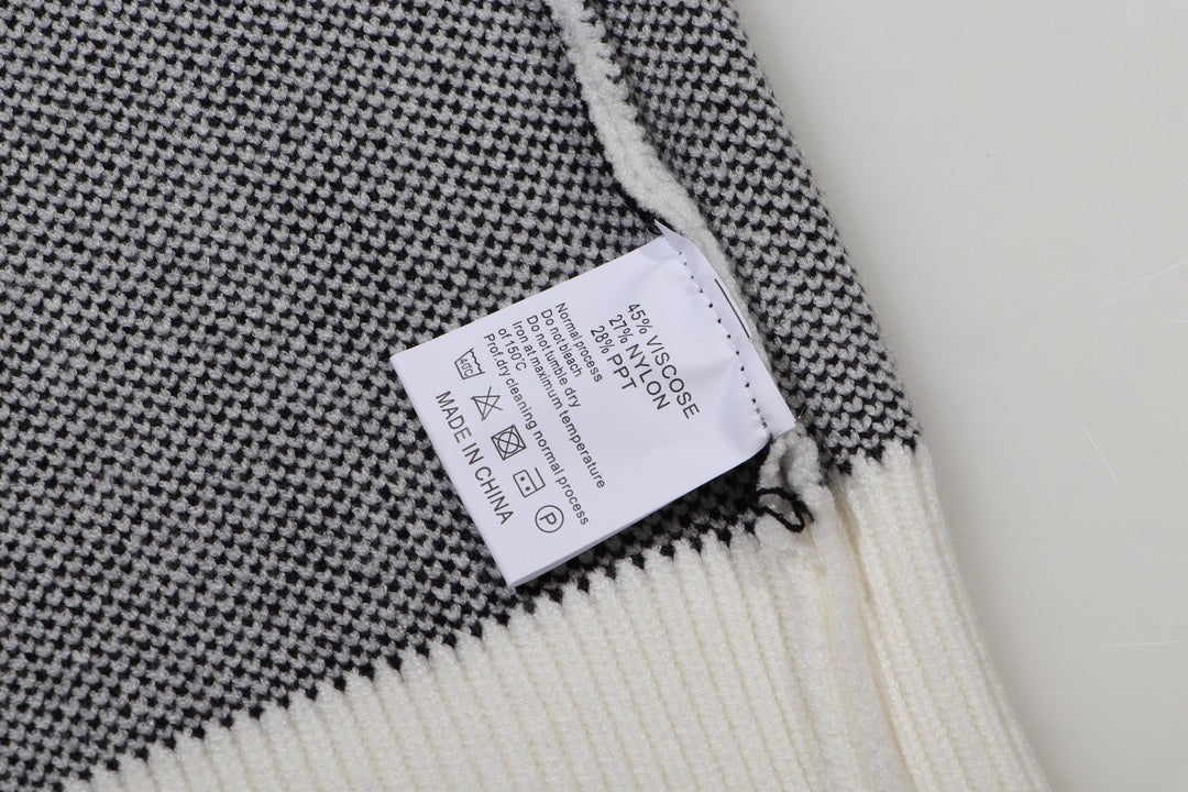 Classic Fashion Sweater-10209
