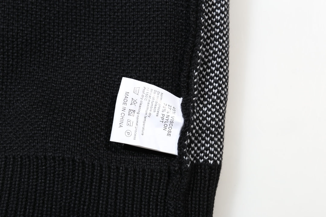 Classic Fashion Sweater-10261