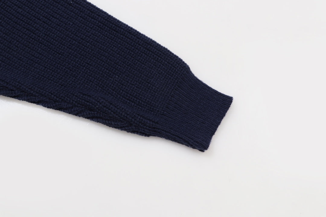 Classic Fashion Sweater-10263