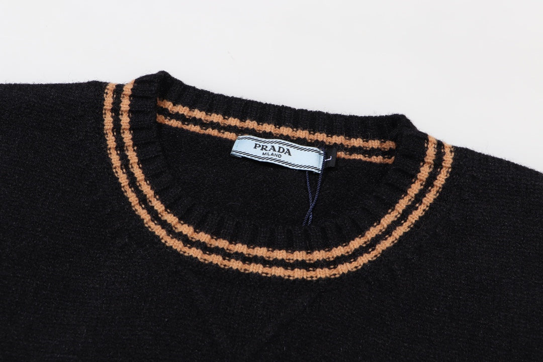 Classic Fashion Sweater-10267
