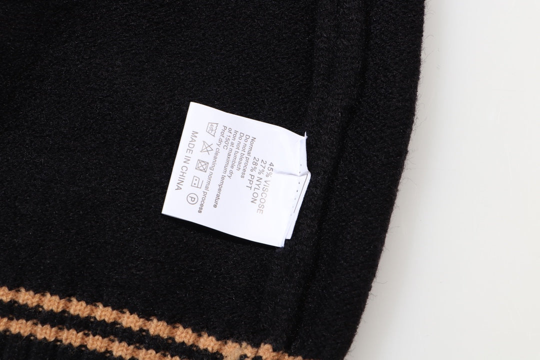 Classic Fashion Sweater-10267