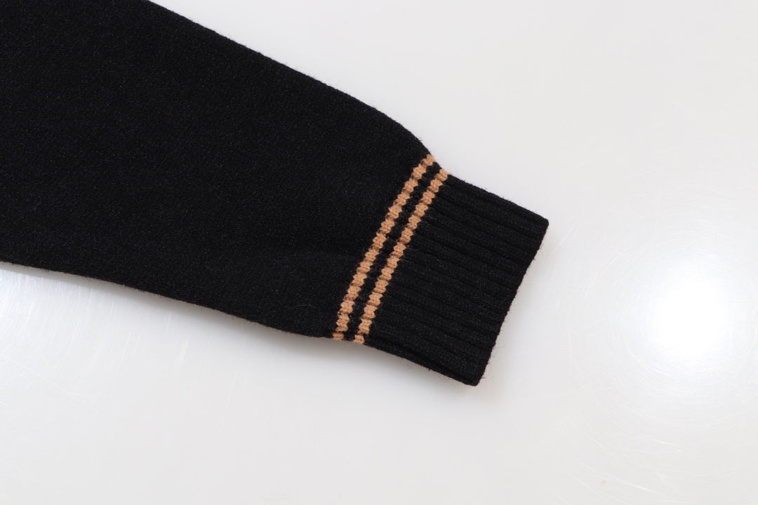 Classic Fashion Sweater-10267