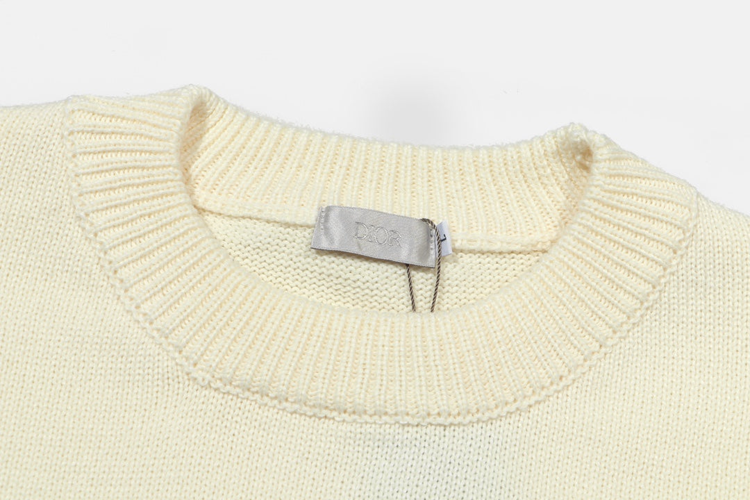 Classic Fashion Sweater-10276